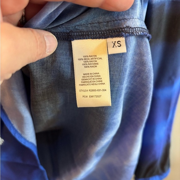Anthropologie Cloth & Stone Ombre Blue Women's Blouse Size X Small - Picture 4 of 6